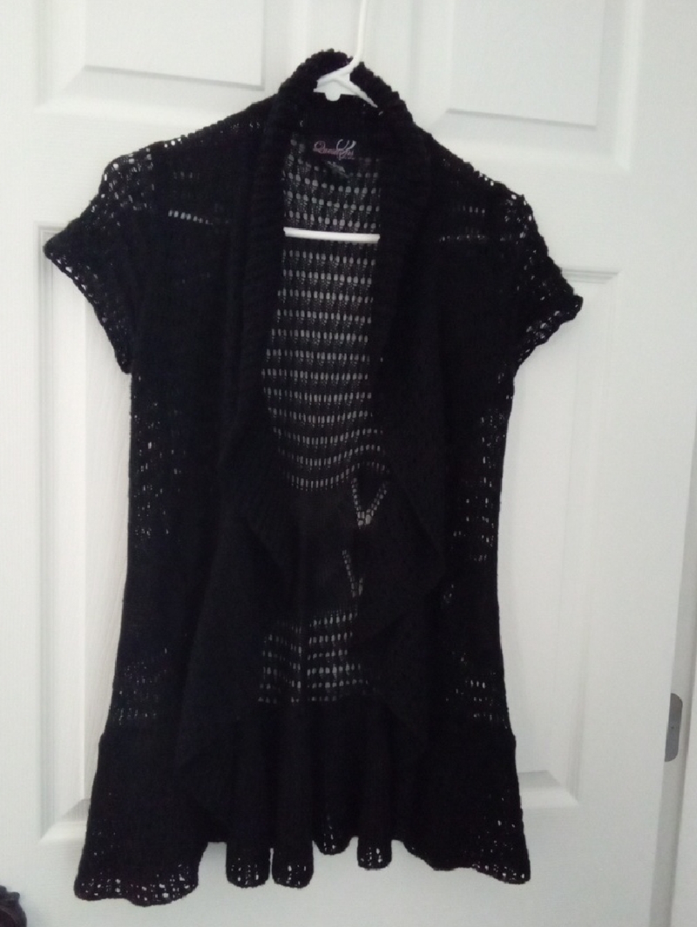 Questions Women's Black Lacy Knit Open-Front Cap Sleeve Rufgled Edge Cardigan M